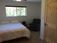 Kenai Bed and Breakfast - Little Bear's Cave Bedroom Picture 1